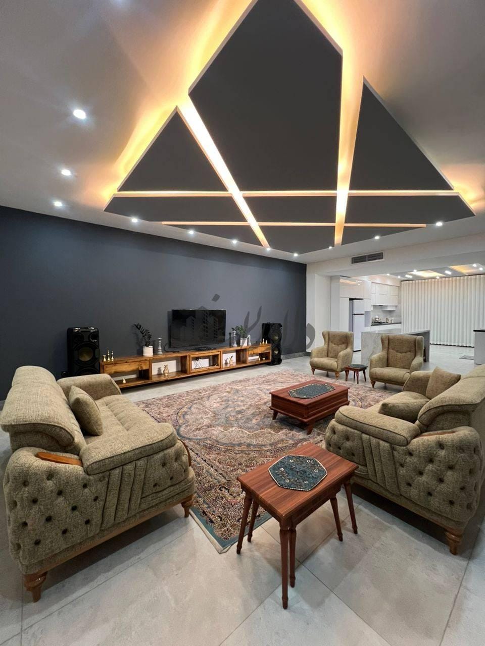 🏡 ویلای لوکس استخردار در ایزدشهر 🏡 ویلای لوکس استخردار در ایزدشهر