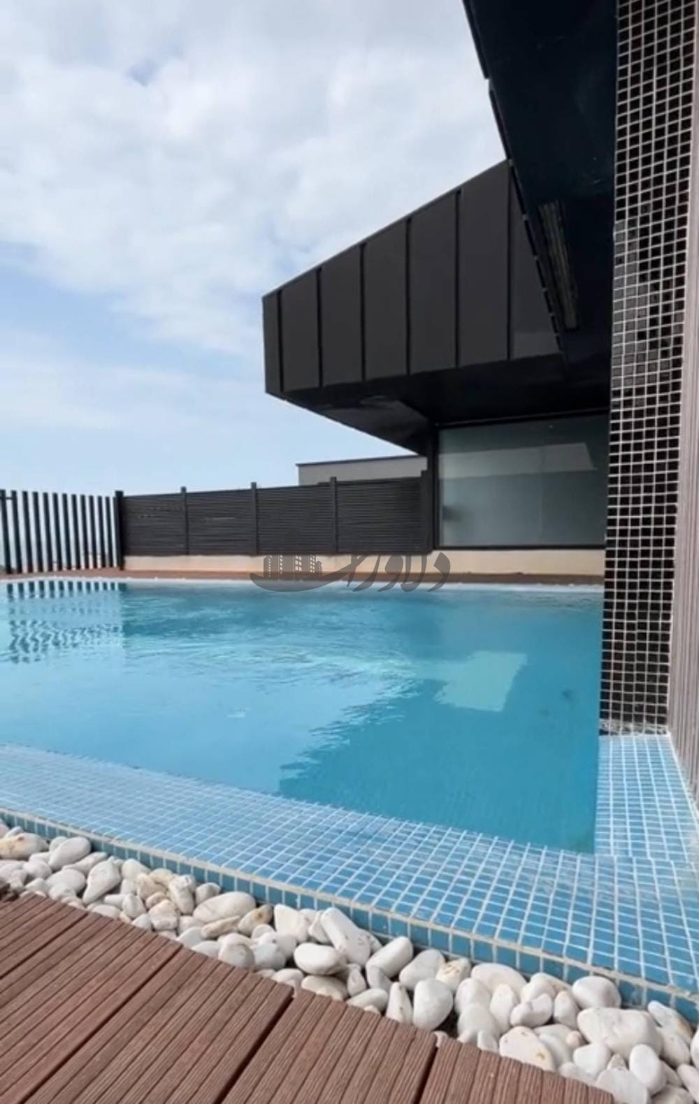 🏊 آپارتمان نوساز ۲۰۰ متری با استخر و ویوی دریا 🏊 آپارتمان نوساز ۲۰۰ متری با استخر و ویوی دریا