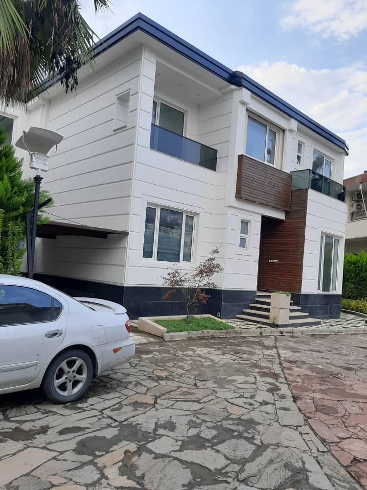 فروش ویلا دوبلکس ۳۸۰متری استخردار شهرکی در منطقه برند فروش ویلا دوبلکس ۳۸۰متری استخردار شهرکی در منطقه برند