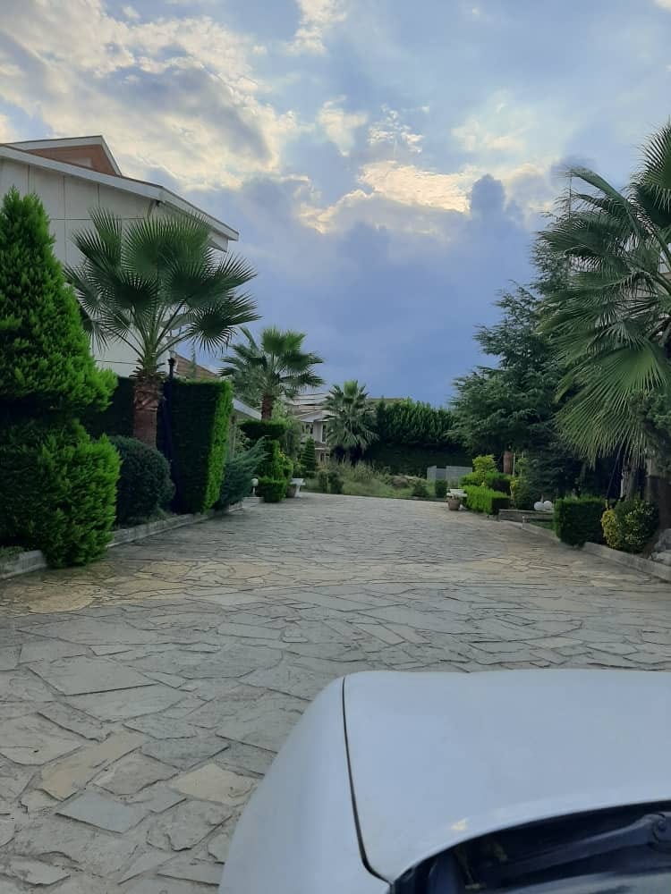 فروش ویلا دوبلکس ۳۸۰متری استخردار شهرکی در منطقه برند فروش ویلا دوبلکس ۳۸۰متری استخردار شهرکی در منطقه برند