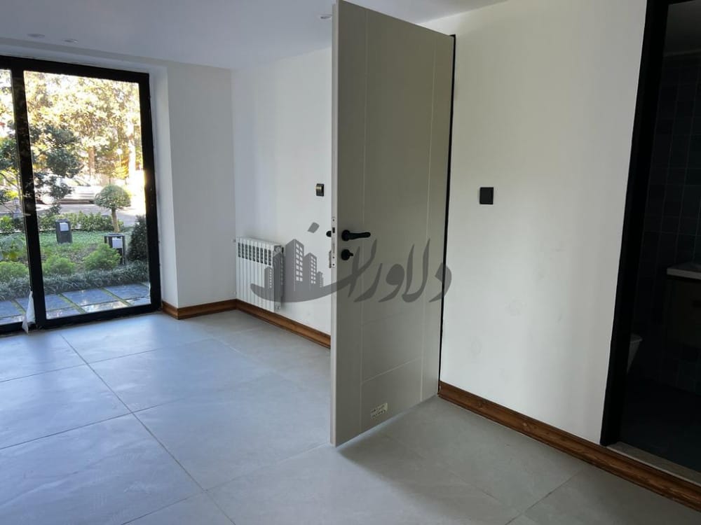 ویلای دریا کنار شهرکی 408 متری نوساز استخردار ویلای دریا کنار شهرکی 408 متری نوساز استخردار