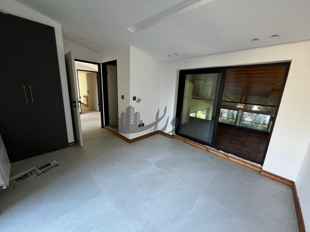 ویلای دریا کنار شهرکی 408 متری نوساز استخردار ویلای دریا کنار شهرکی 408 متری نوساز استخردار