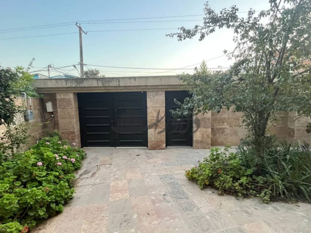 ویلا باغ 1300 متری برای فروش با باغ مرکبات چاه آب ویلا باغ 1300 متری برای فروش با باغ مرکبات چاه آب