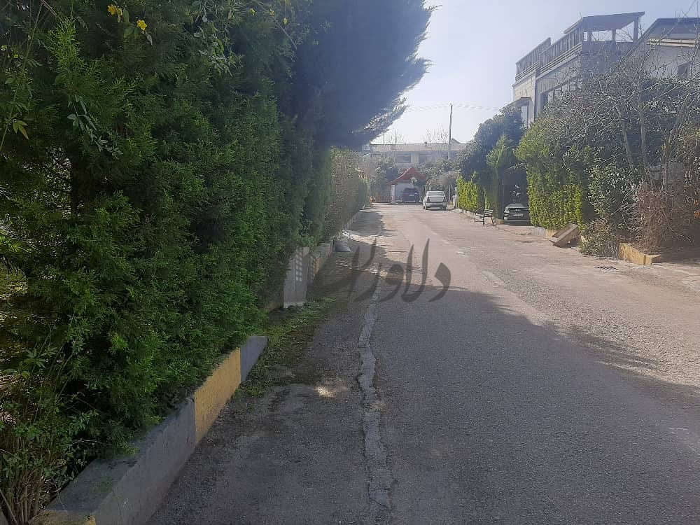 فروش ویلای شهرکی ساحلی با بنای قدیمی فروش ویلای شهرکی ساحلی با بنای قدیمی