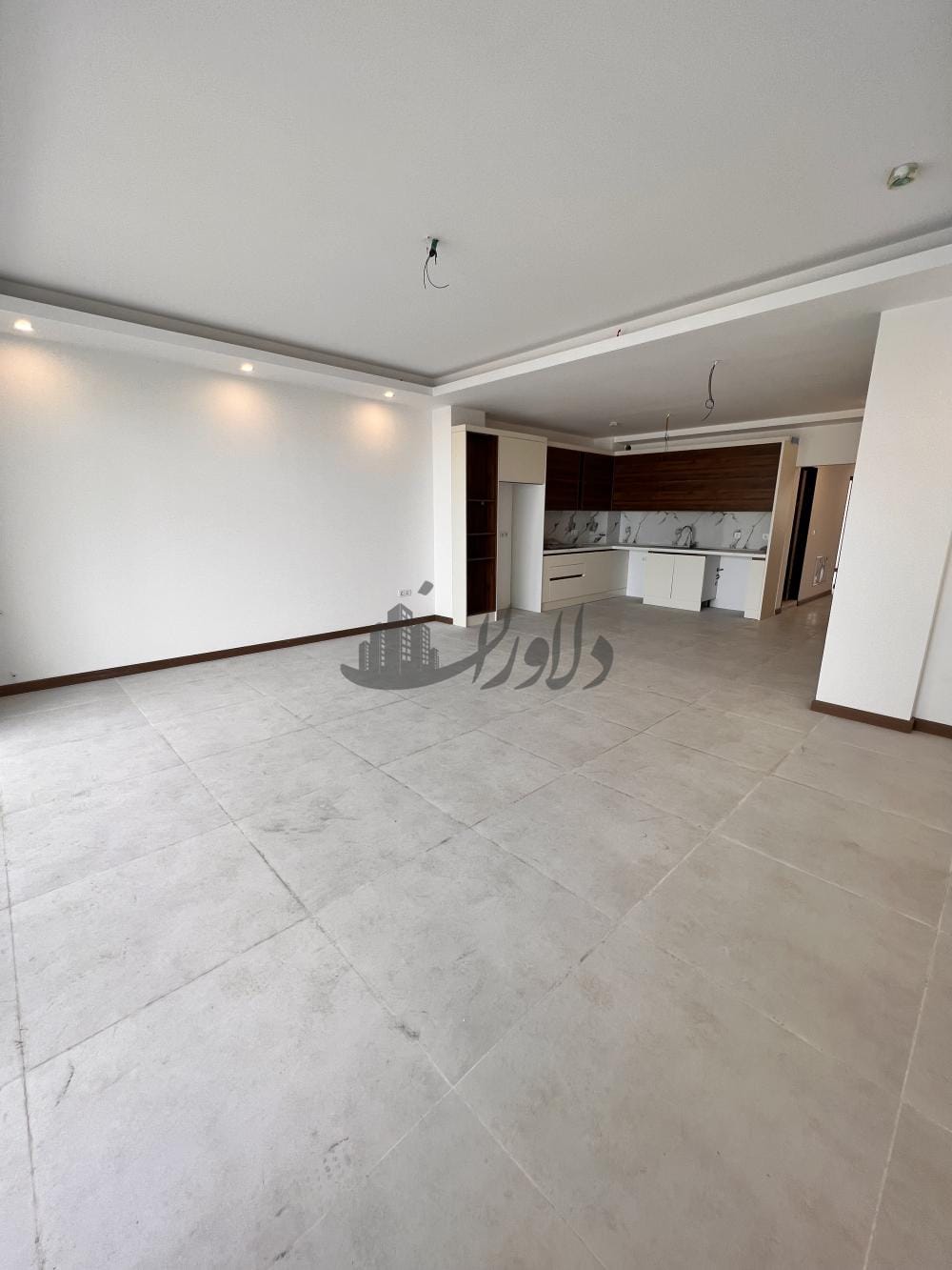 آپارتمان ساحلی ۱۱۰ متر فاصله ۵۰ متری دریا آپارتمان ساحلی ۱۱۰ متر فاصله ۵۰ متری دریا