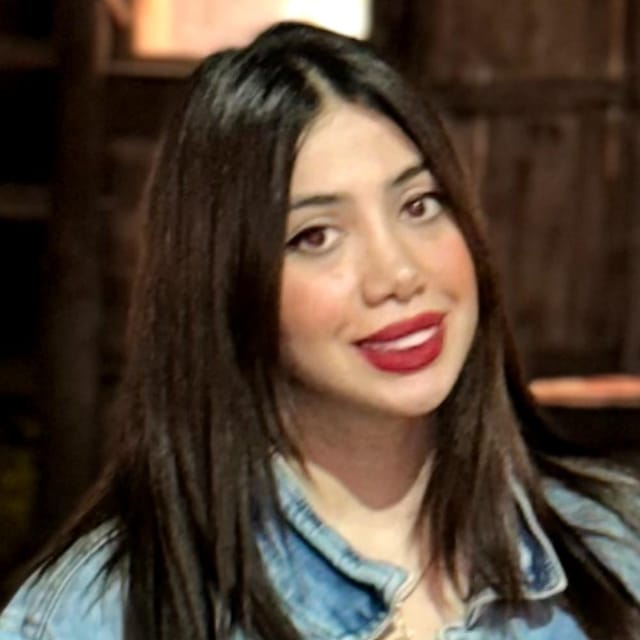 نیلوفر صدقی نیلوفر صدقی