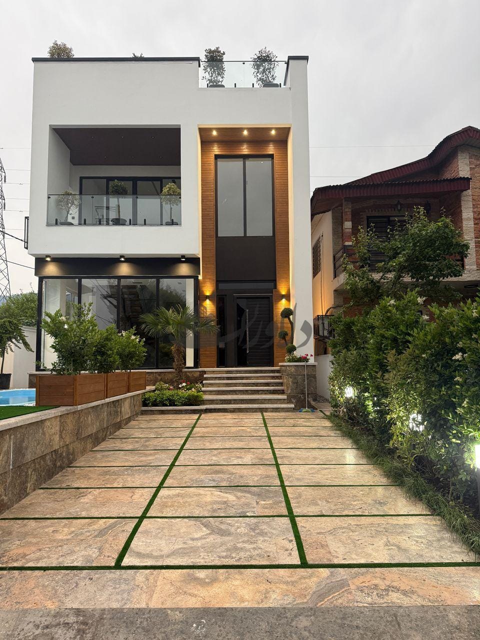 فرصت استثنایی برای خرید خانه لوکس شهرکی نخ شمال فرصت استثنایی برای خرید خانه لوکس شهرکی نخ شمال