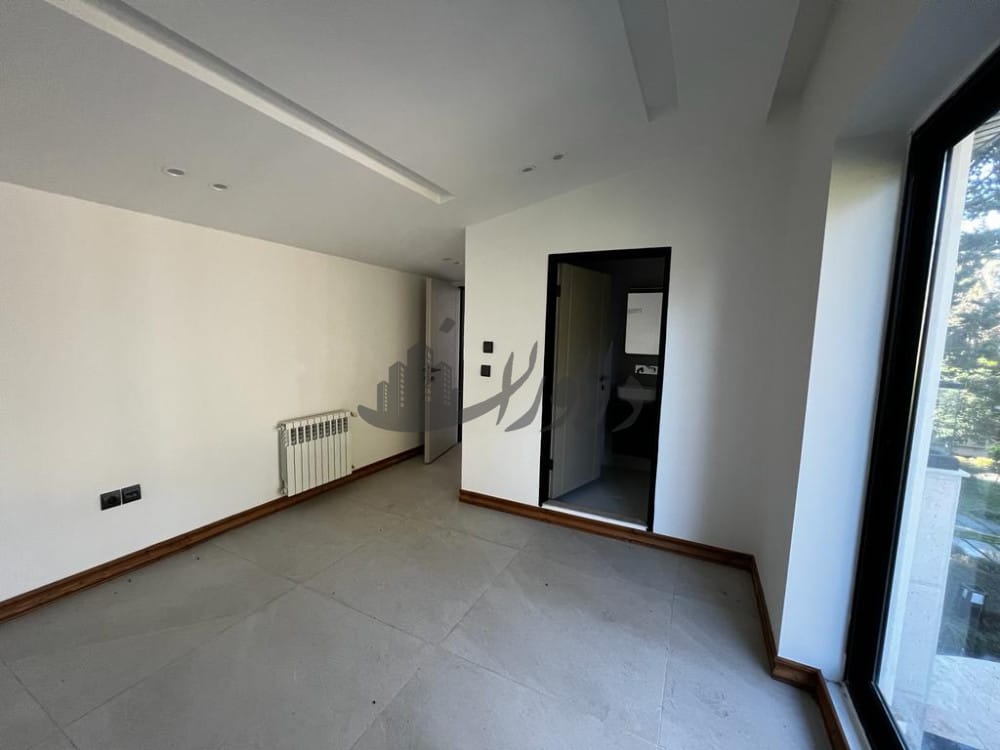 ویلای دریا کنار شهرکی 408 متری نوساز استخردار ویلای دریا کنار شهرکی 408 متری نوساز استخردار